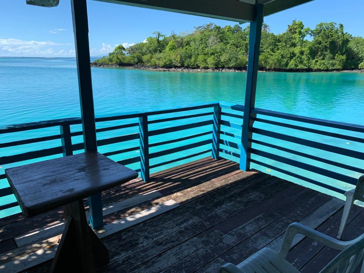 Lusia'S Lagoon Chalets Salelologa Esterno foto
