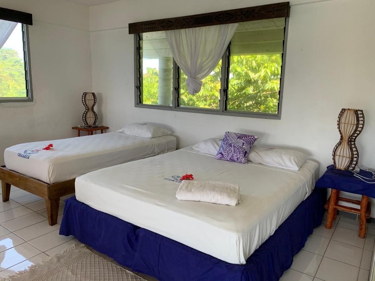 Lusia'S Lagoon Chalets Salelologa Esterno foto